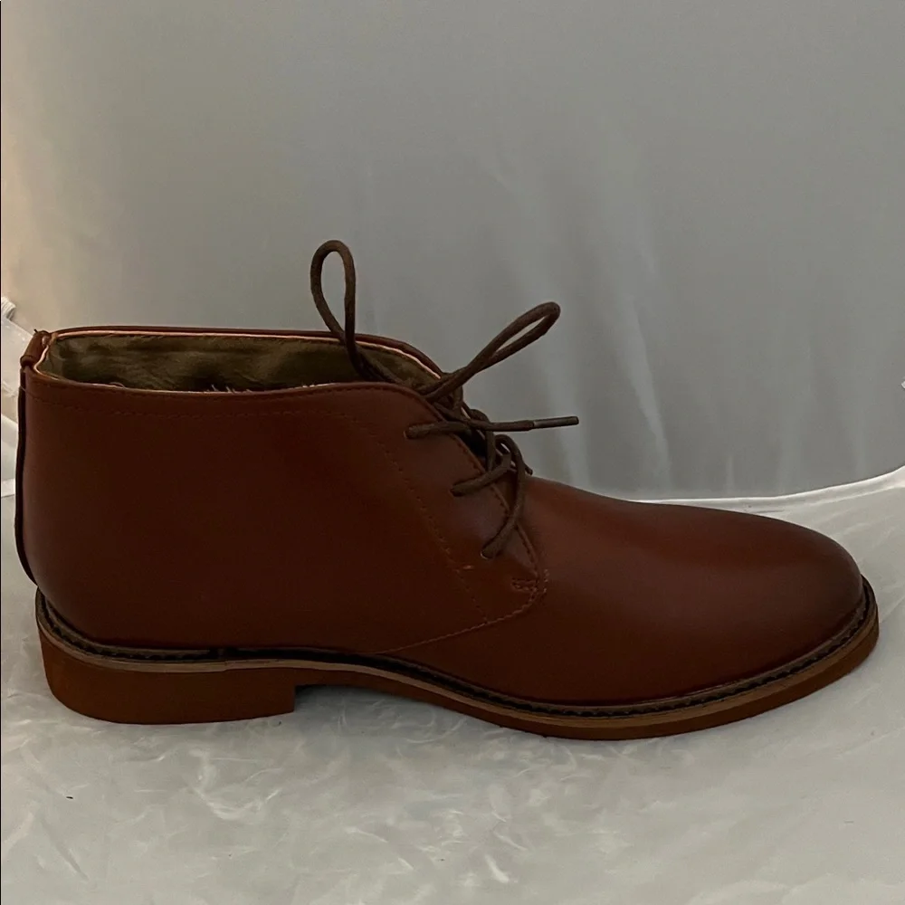 NWT Deer Stags Ballard Brown Faux Leather Chukka Lace-Up Shoes - Size 5